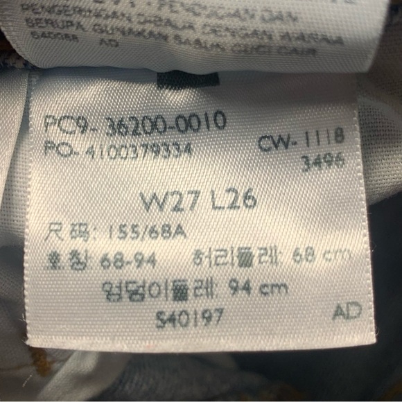 LEVI’S Premium 501 Original Cropped Light Wash Jeans in Stone Throw (Size 27) - Picture 10 of 16